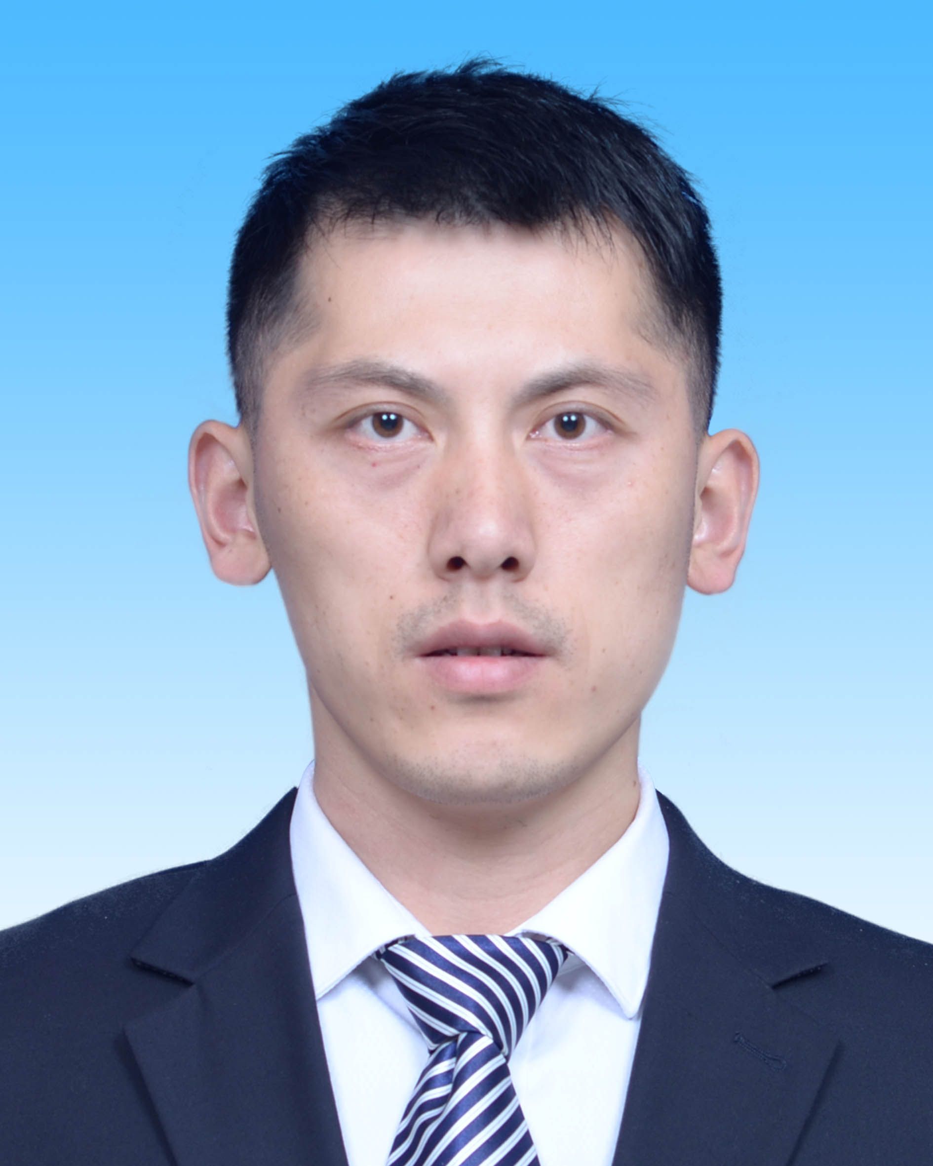 6.14杨同波照片